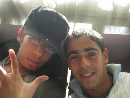 unes avec mon pote hassan
